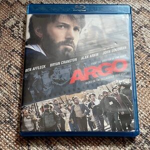 Argo Blu-ray with Dramatic Cover